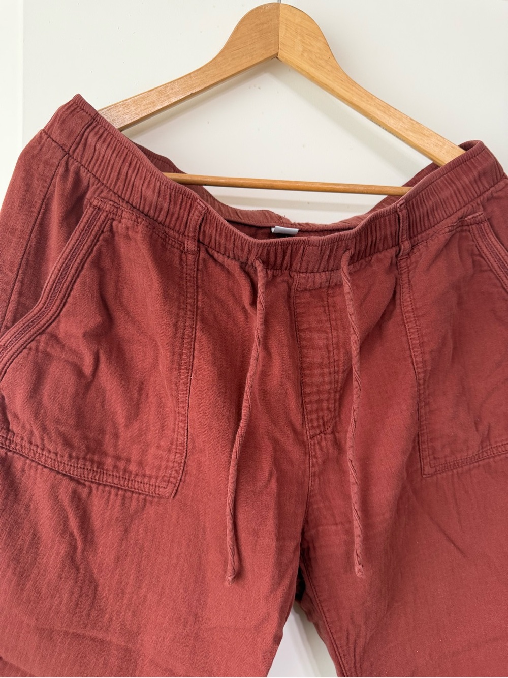 Old Navy Drawstring Joggers in Rust Brown - Picture 2 of 4